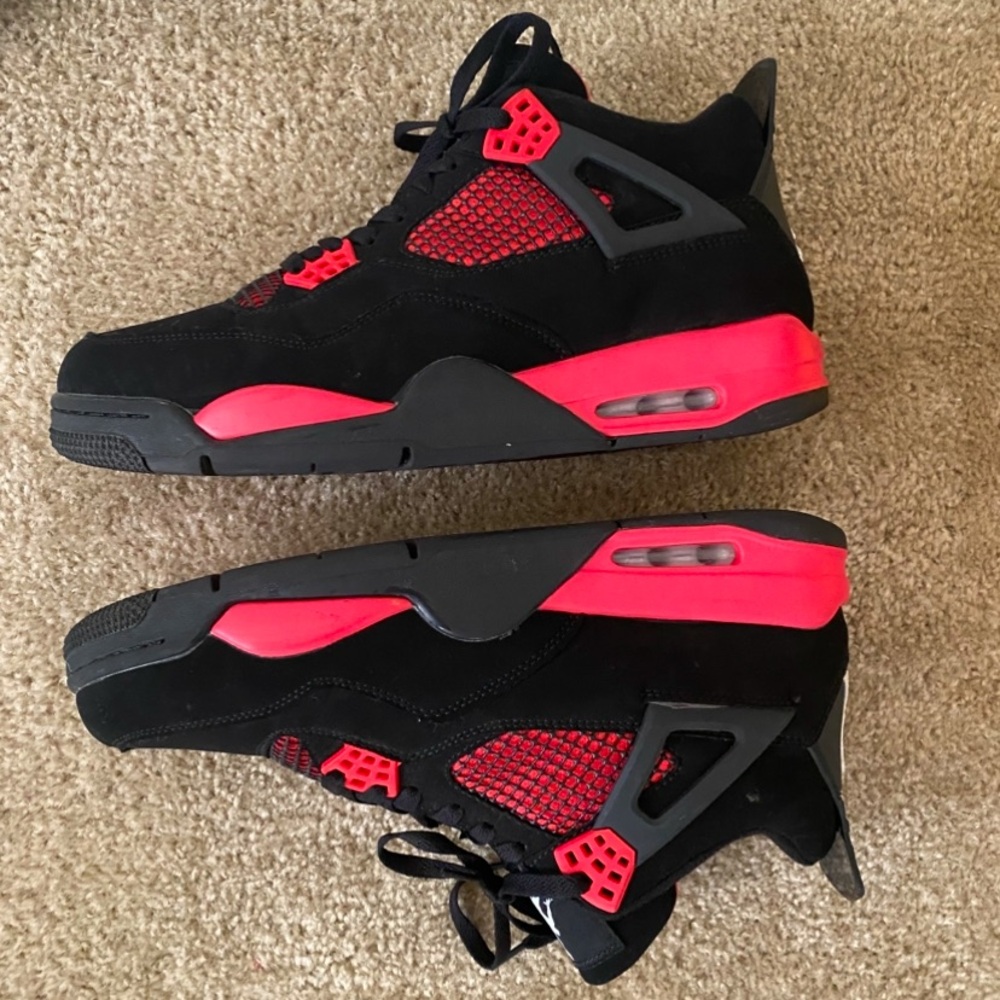 Red and black Mens Jordan retro 4 sneakers size 11